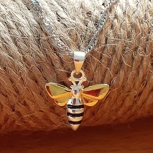 Sterling Silver Bumble Bee Pendant & 18" Rope Chain Necklace